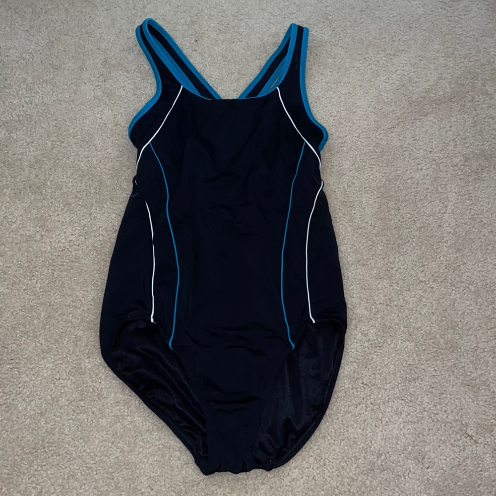 Land’s End Size 6 One Piece Swim suit